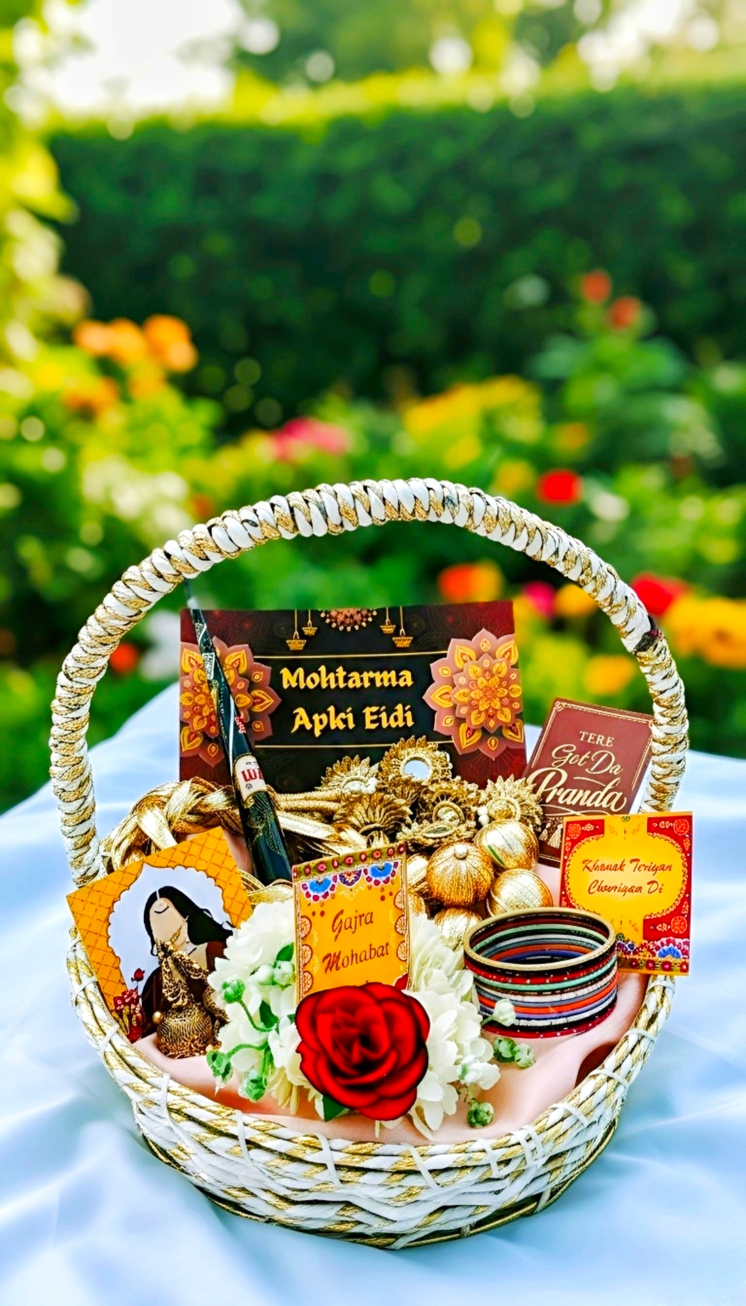 Mohtarma Apki Eidi — Luxury Traditional Eid Gift Set for Her | Golden Mirror Paranda, Jhumki, Bangles, Rose Gajra & Mehndi | Premium Eidi Box for Women